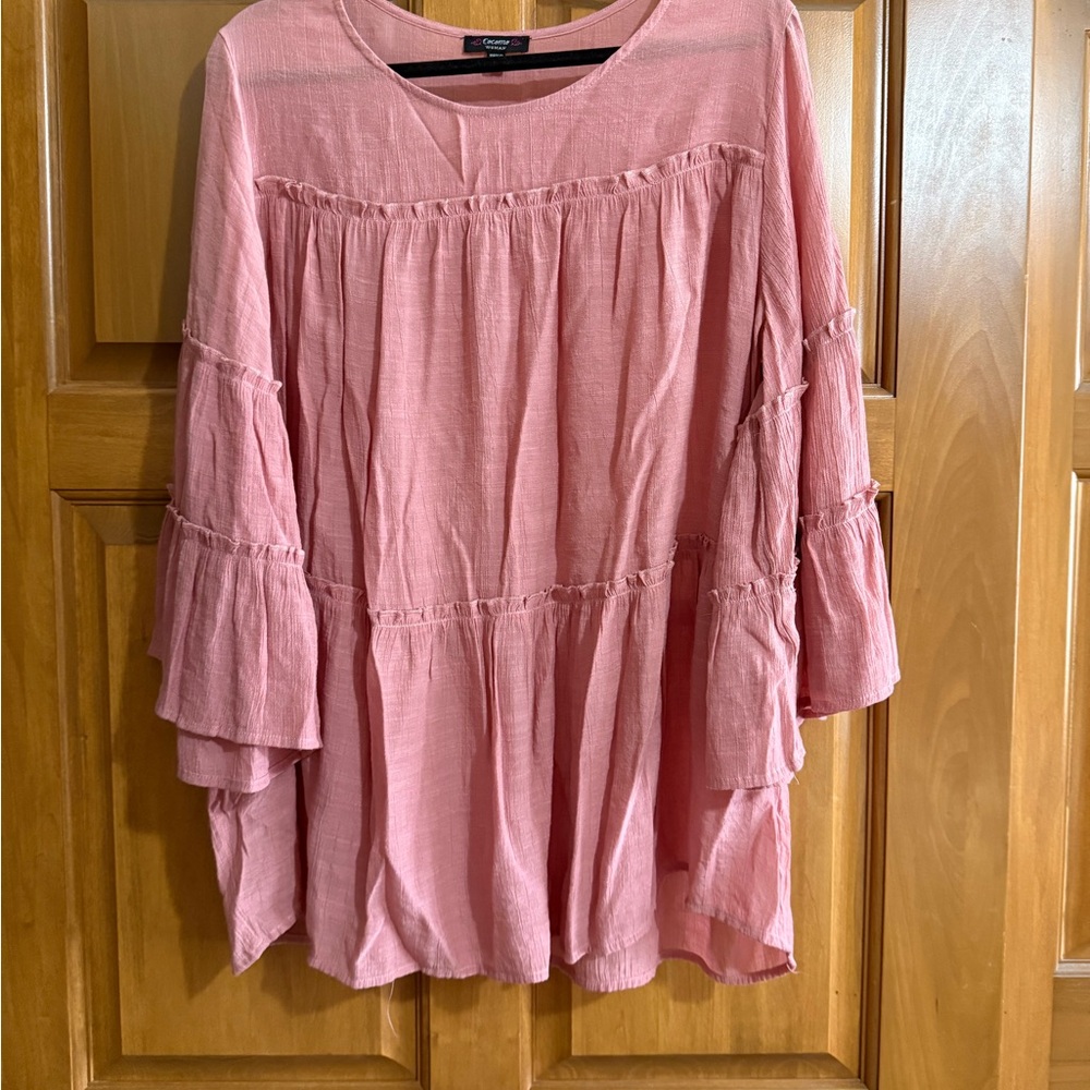 Cocomo Pink Layered Women's Blouse. PTP 23. Light top perfect for spring!